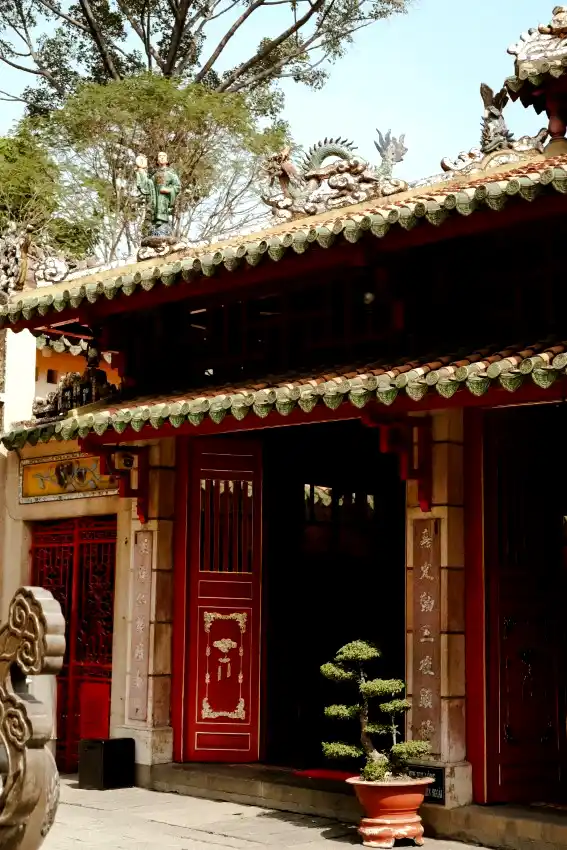 ba thien hau temple saigon