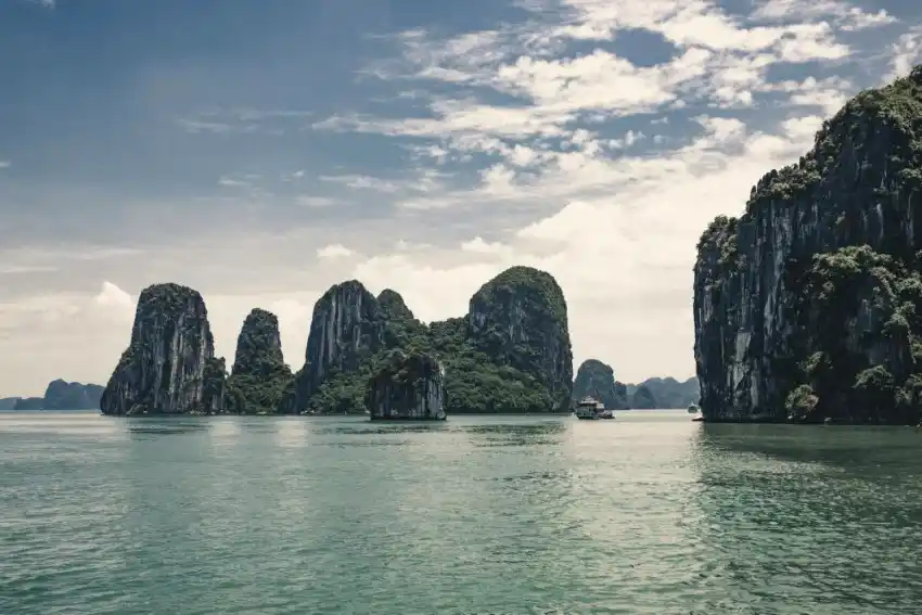 ha long bay limestone karsts cruise ship