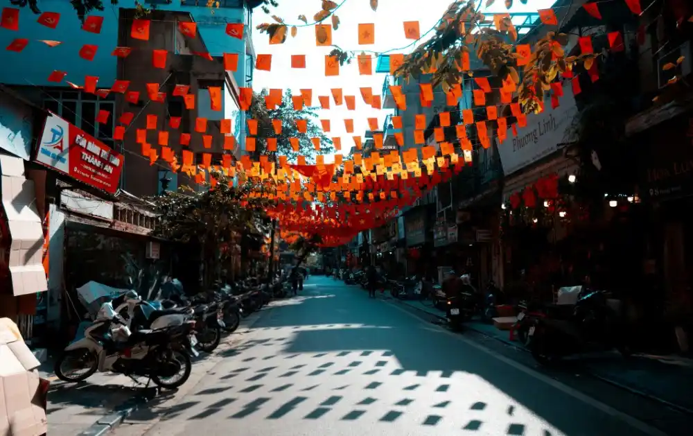 hang bong street hanoi old quarter