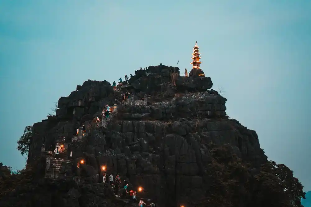 hang mua peak ninh binh night