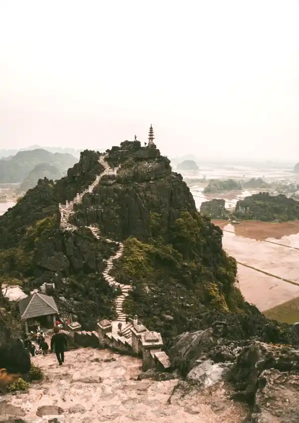 hang mua viewpoint ninh binh landscape