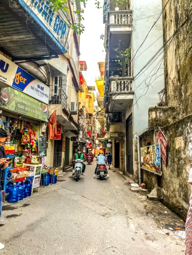 hanoi residential alleyway motorbikes