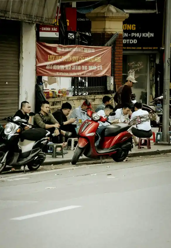 hanoi sidewalk cafe culture