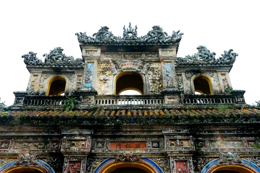 hien nhon gate hue citadel