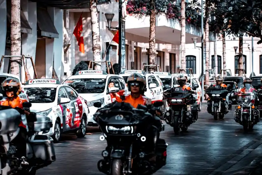ho chi minh city motorcycle motorcade vinasun