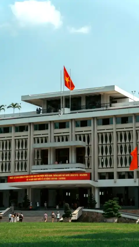 independence palace ho chi minh city architecture