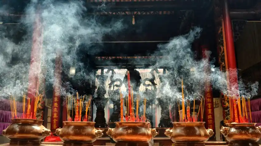 thien hau temple interior smoke saigon