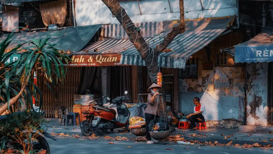 vibrant_street_market_in_hanoi_vietnam_showcasing_local_life_and_tradi.webp